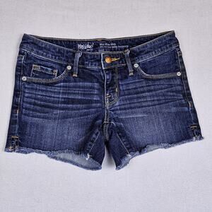 Mossimo Shorts Women's Size 0/25 Mid Rise Midi Raw Hem Denim 17730